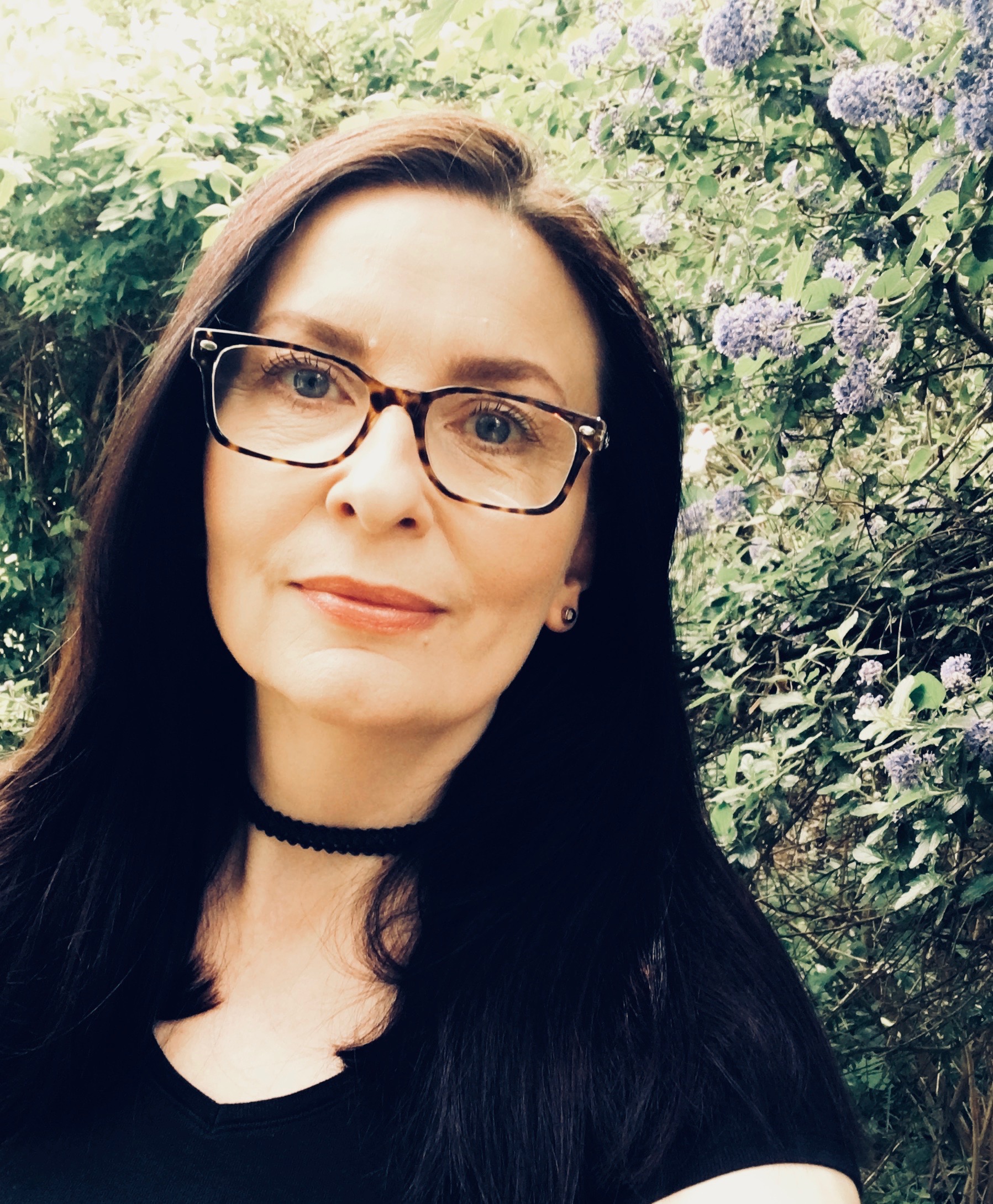 NEW Samantha Hayes author photo