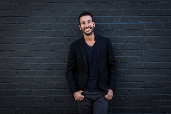 Alex Michaelides (c) Andrew Hayes-Watkins