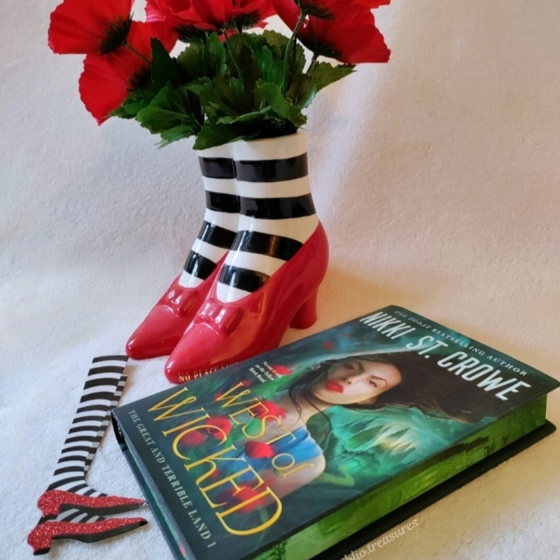 BOOK REVIEW: West of Wicked by Nikki St.&nbsp;Crowe